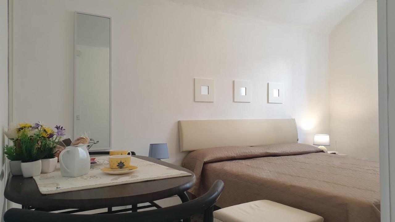 La Pomelia Apartment Palermo Bagian luar foto