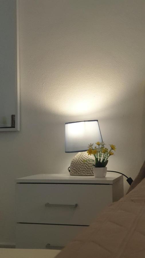 La Pomelia Apartment Palermo Bagian luar foto