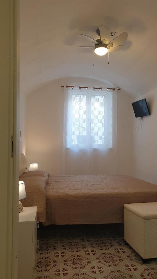 La Pomelia Apartment Palermo Bagian luar foto