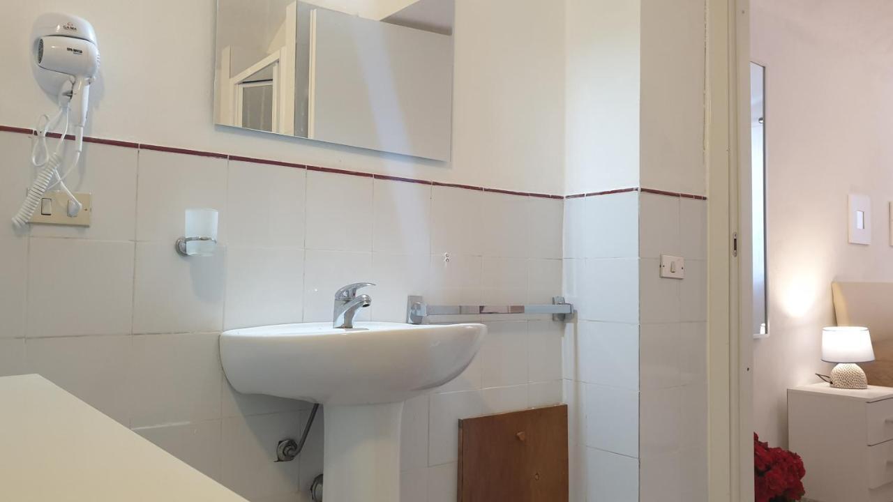 La Pomelia Apartment Palermo Bagian luar foto